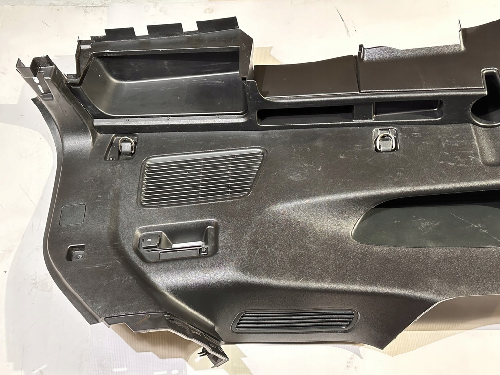 фото №8, Обшивка обшивка багажника задняя задний правый ford explorer 2020+