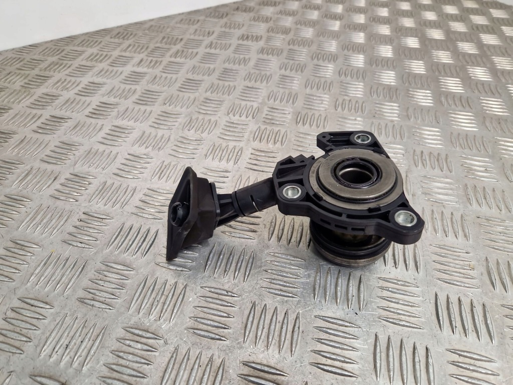 Peugeot rcz 2013 вспомогательный цилиндр подшипник wciskowego сцепления Недорого