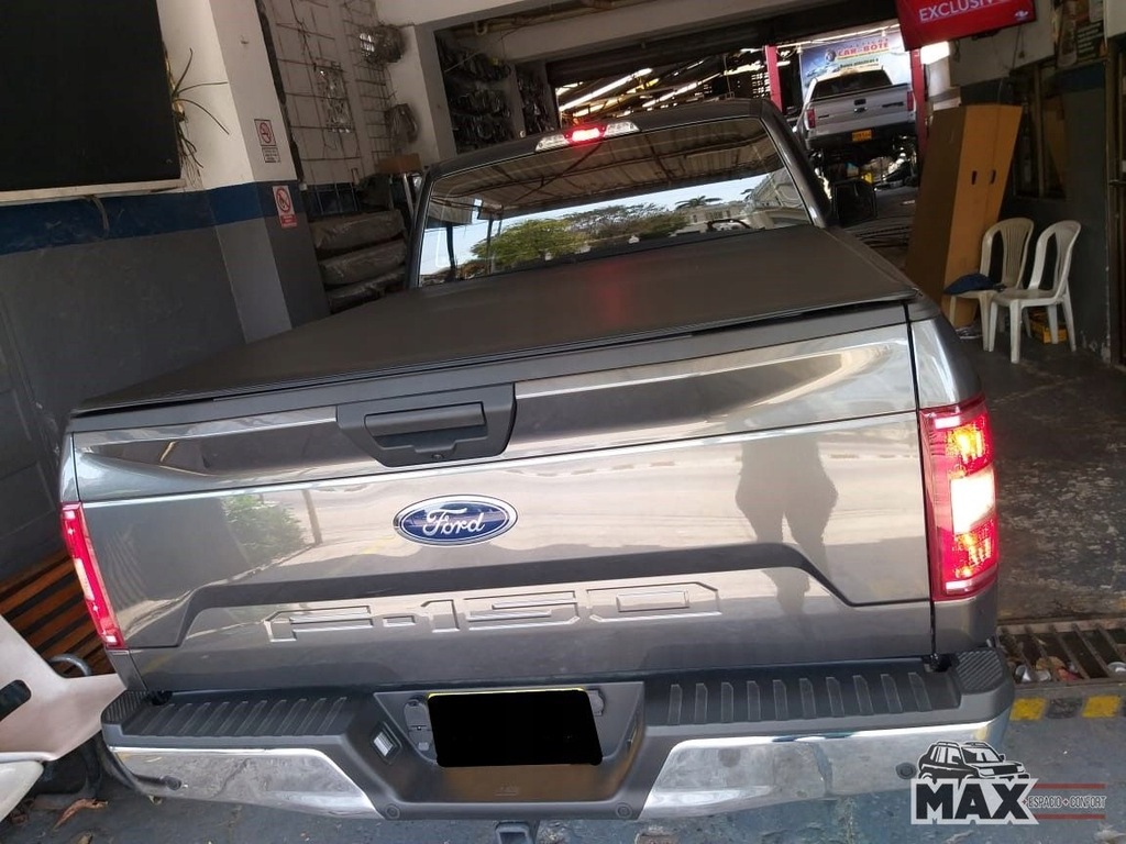 фото №8, Обшивка кузов шторка na pakę ford f-150 6'5"