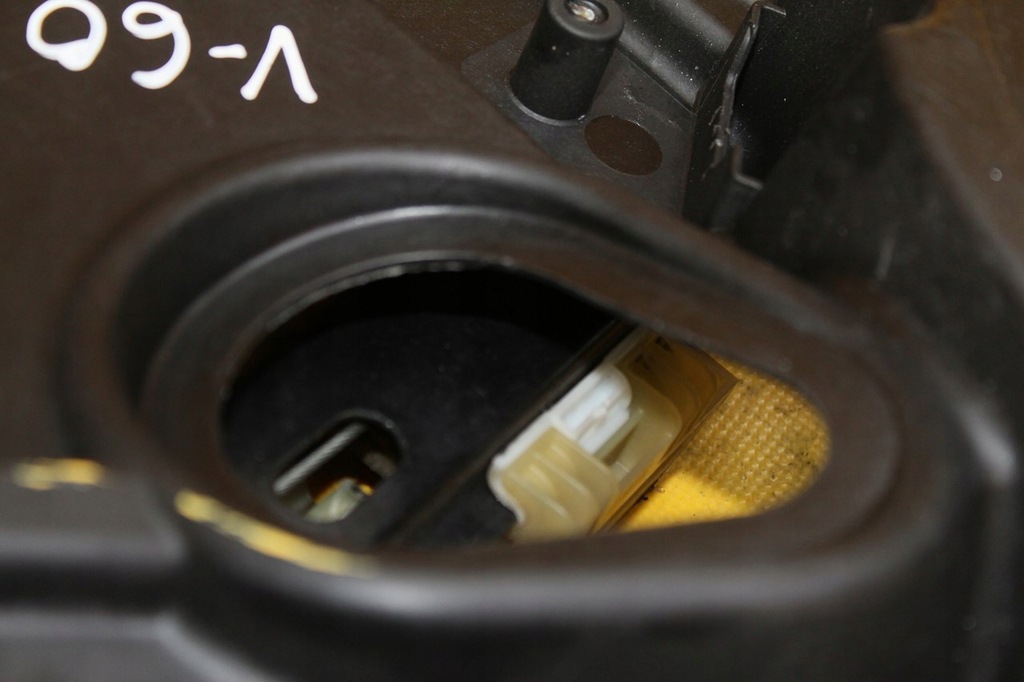 фото №7, Підйомник скло правий перед v60 s60 ii