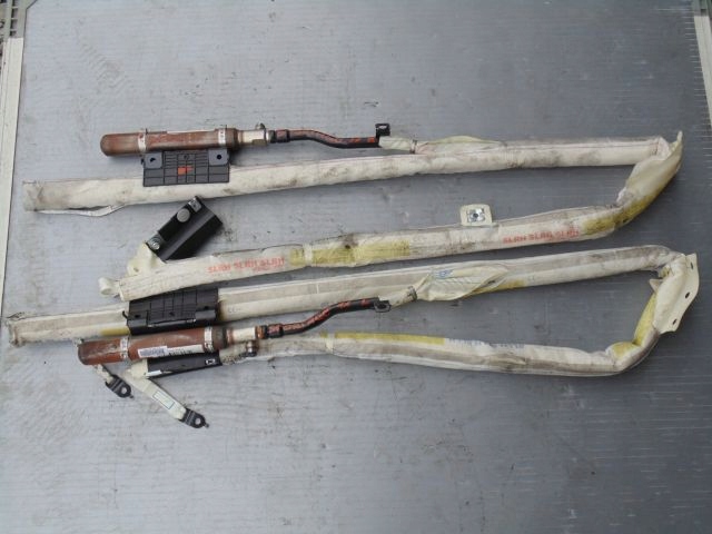 фото №1, Шторка безопасности комплектная правая kia sportage 2011 rok.