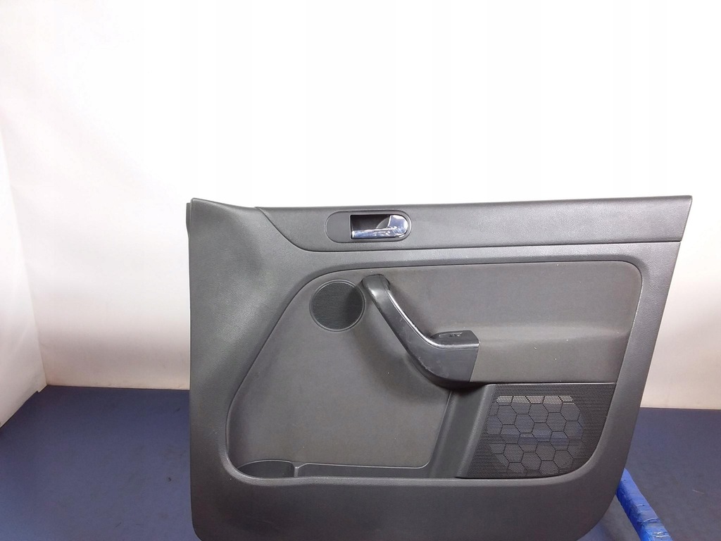 фото №1, Vw golf v plus обивка дверь перед правая