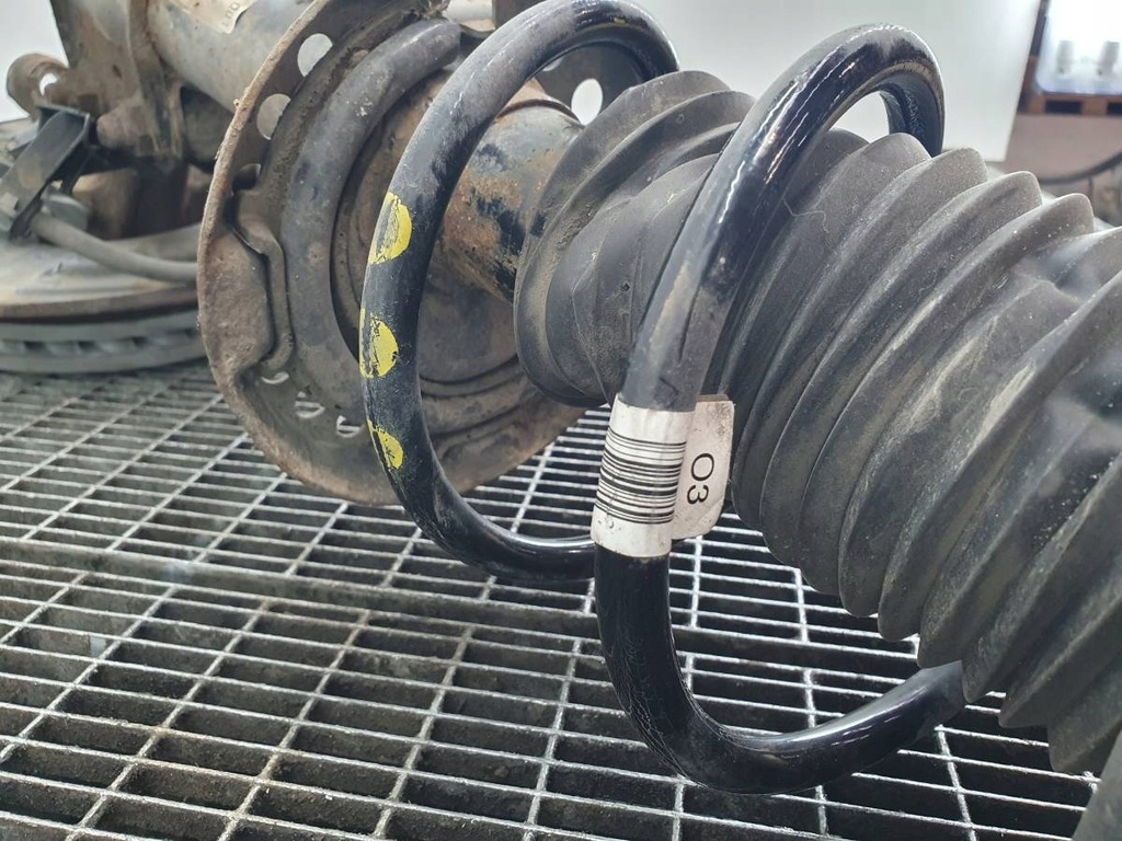 фото №10, Амортизатор перед правый амортизационная стойка mercedes w246 b200 1.8 cdi a2463209013