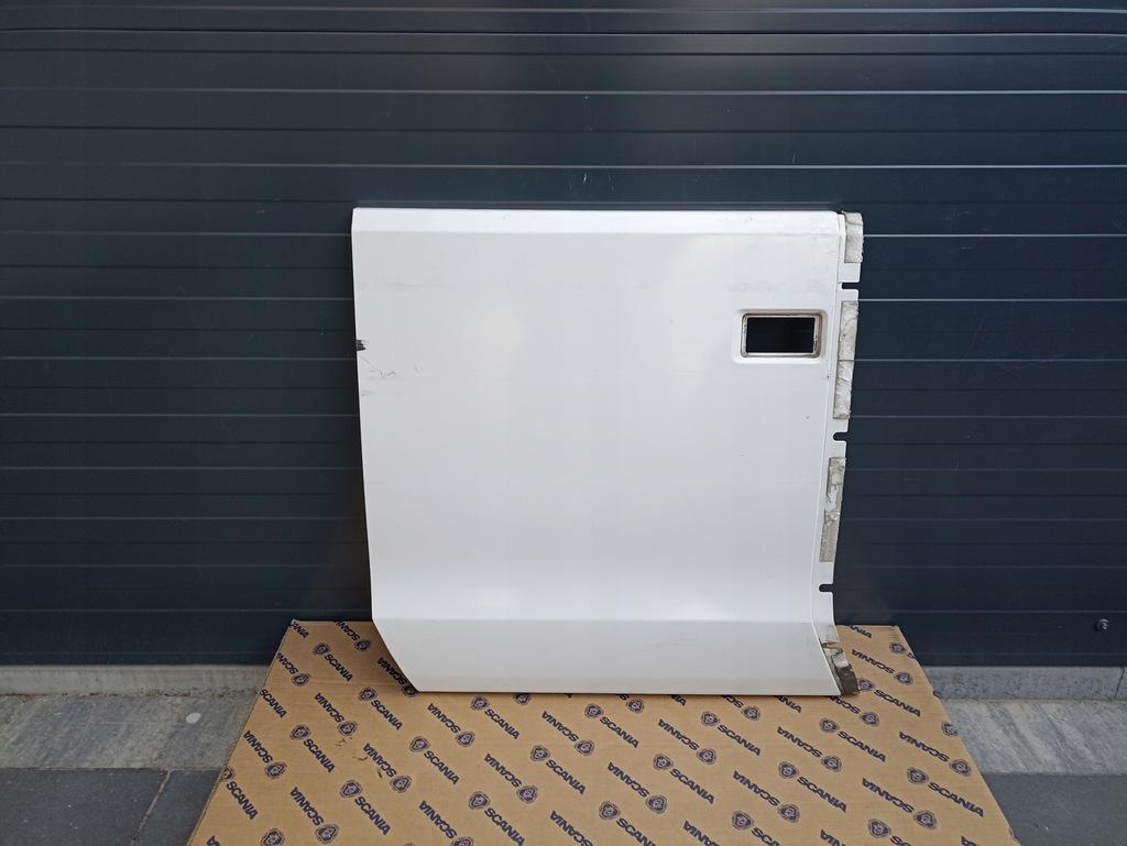 фото №1, Спойлер обшивка межосевая scania r s 2716021