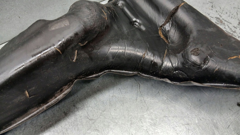 фото №6, Шумоизоляция крыла пена левый перед оригинальный номер 30740215 volvo s80 ii v70 iii 08-