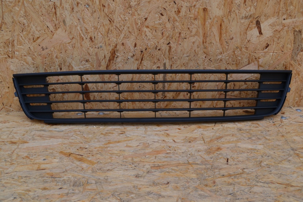 фото №1, Vw caddy touran решётка радиатора бампер перед