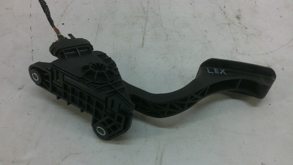 фото №1, Потенціометр педаль газу lexus rx 2 ii 400h 3.3 v6 03-06