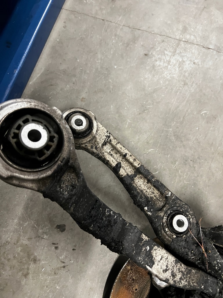 фото №9, Поворотний кулак підвіска перед правий права mercedes c-klasa w206 2wd rwd