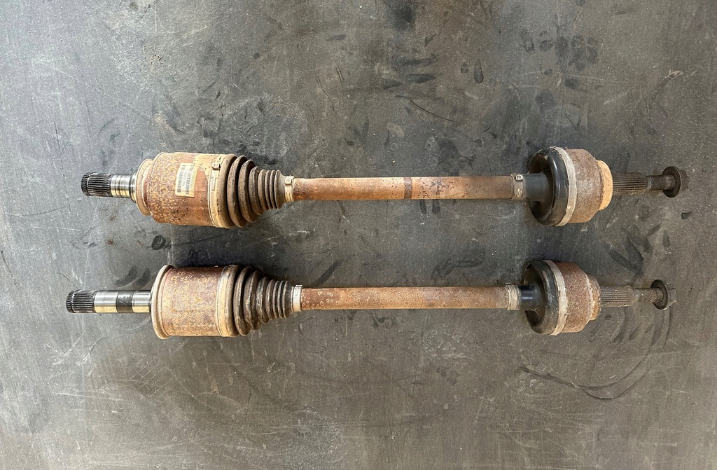 фото №1, Приводной вал задняя dodge durango srt 2018-