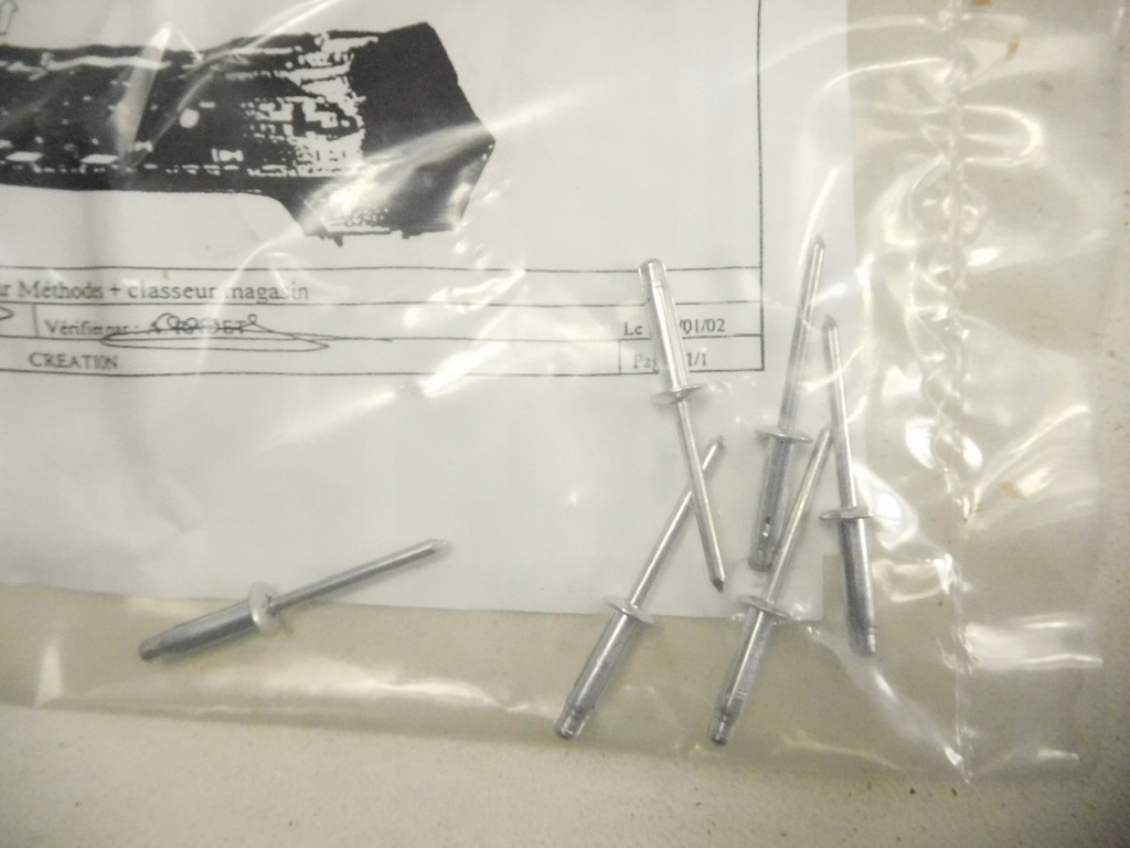 фото №11, Накладка бампера renault vel satis оригинальный номер 7701206881