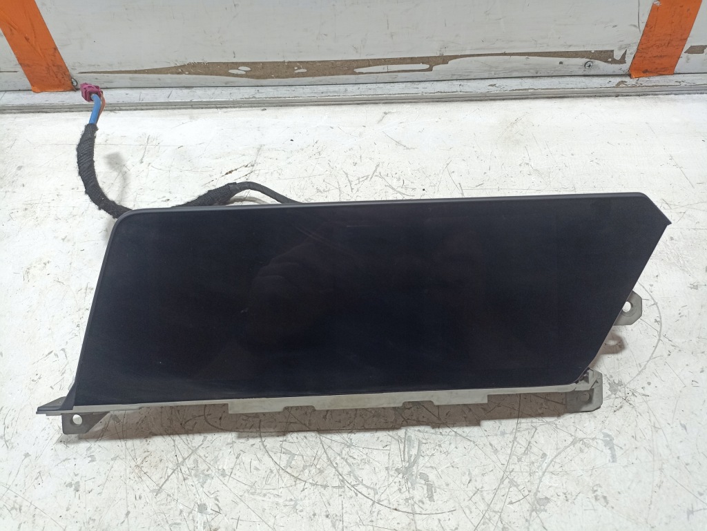 фото №1, Bmw 1 f40 дисплей екран 5a065d4