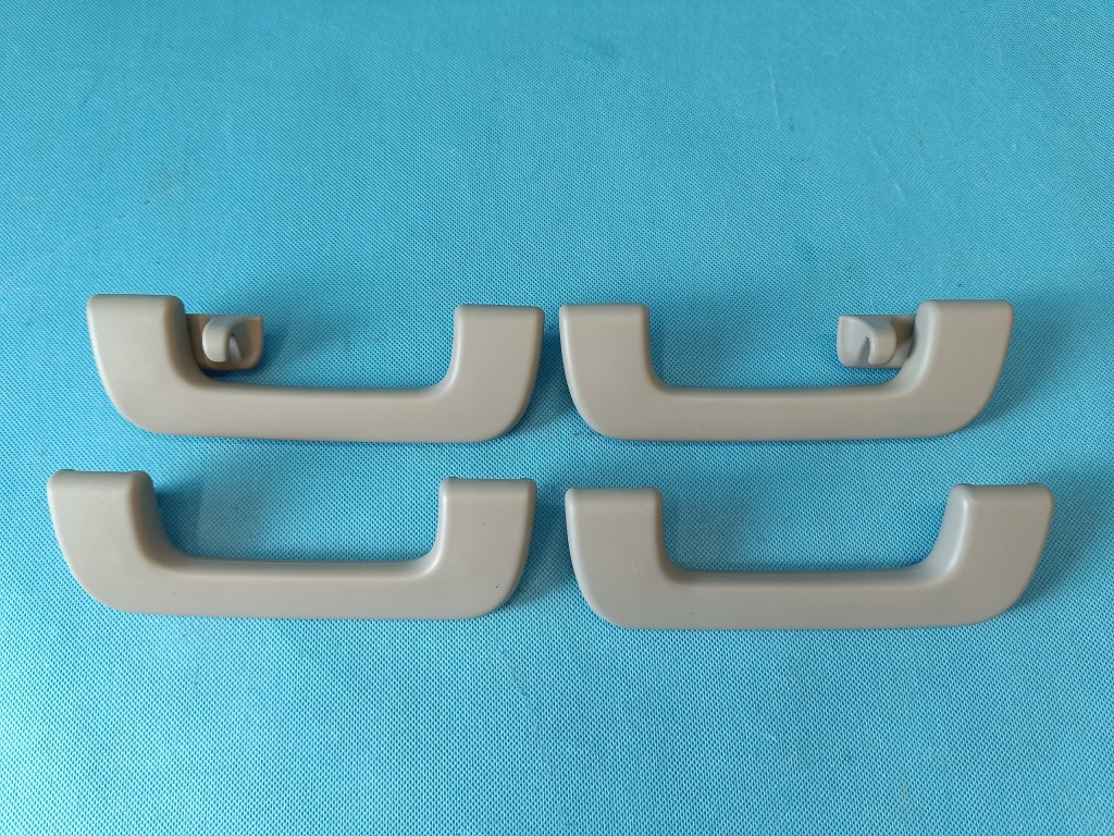 Купити Audi a4 b9 avant 2.0 tfsi 150kw 4x4 2023 r ручки стельовий dt4 8w0857608