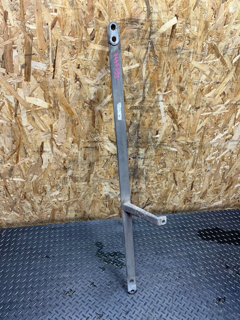 Купить Распорка подвеска левый задний  bmw g20 g21 7447399