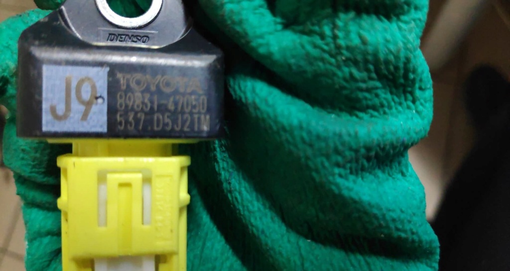 фото №3, Датчик удару lexus rx450hl toyota rav4