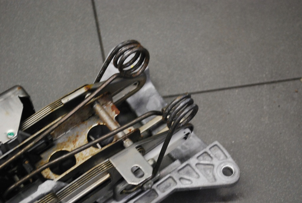 фото №4, Колонка кермова audi a4 b7 8e0419502h