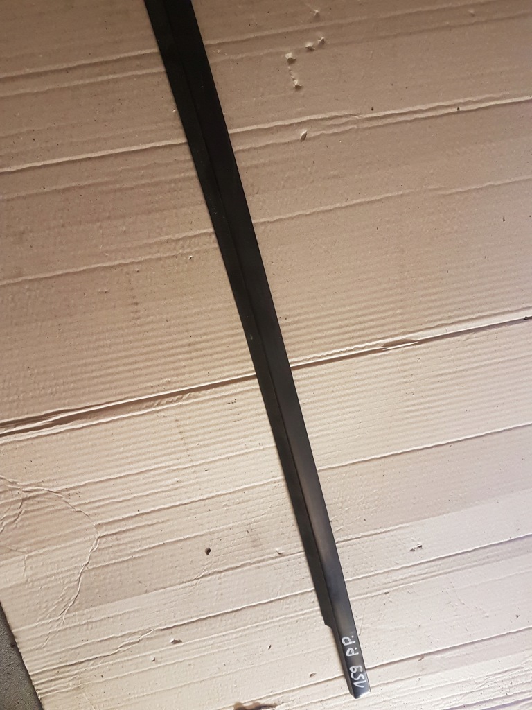 фото №3, Alfa romeo 159 молдинг ущільнювач правий перед