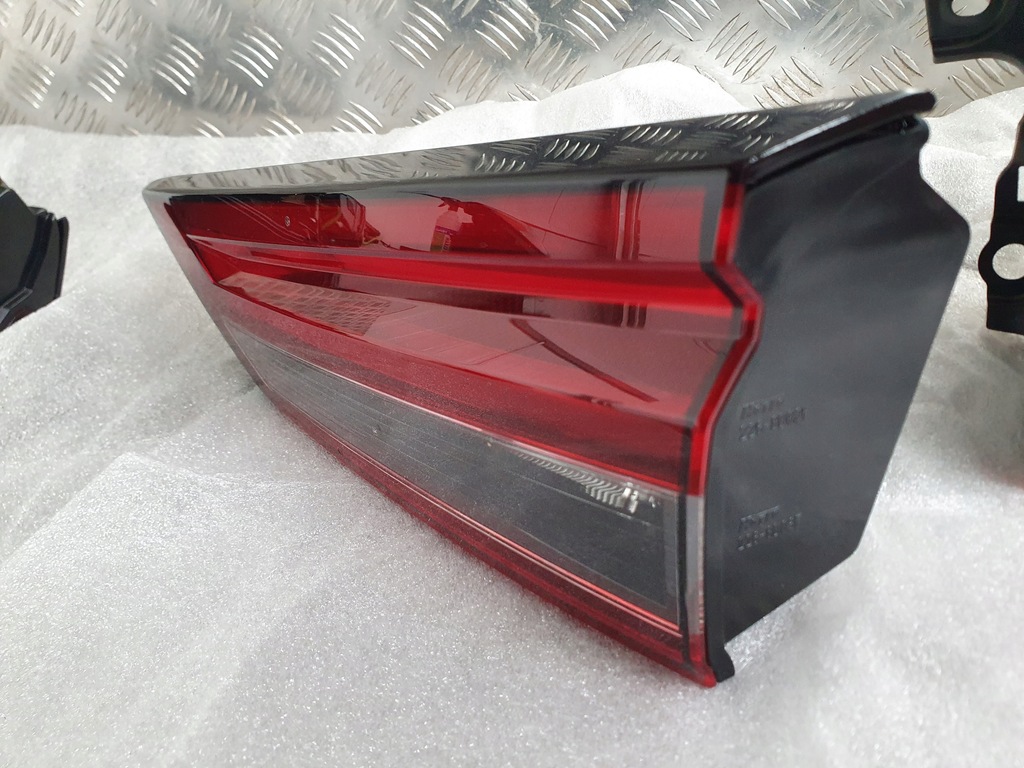 фото №10, Qashqai j12 22-24 лампа задня задня права ліва комплект лампи задні