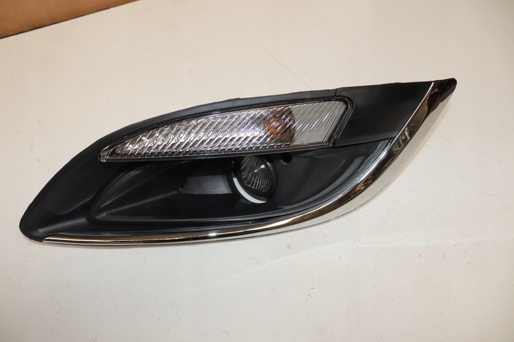 Купить Opel astra j iv рестайлинг  решётка бампера левая противотуманная фара