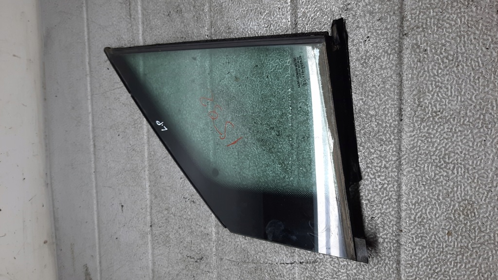 фото №1, Стекло дверь левый перед малый peugeot 807 04r