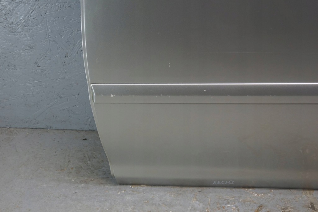 Lexus rx 2 2 дверь левое  задняя 1c0 d1743 Цена