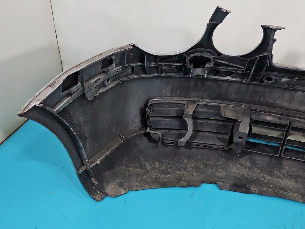 фото №14, Бампер перед vw polo iv 9n 01-05 серебристый la7w