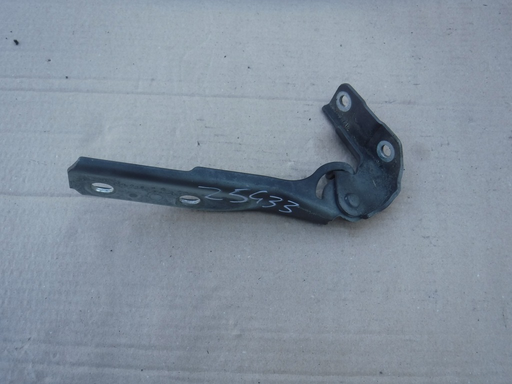 фото №1, Петля капот правый перед audi a3 8p 8p0823302