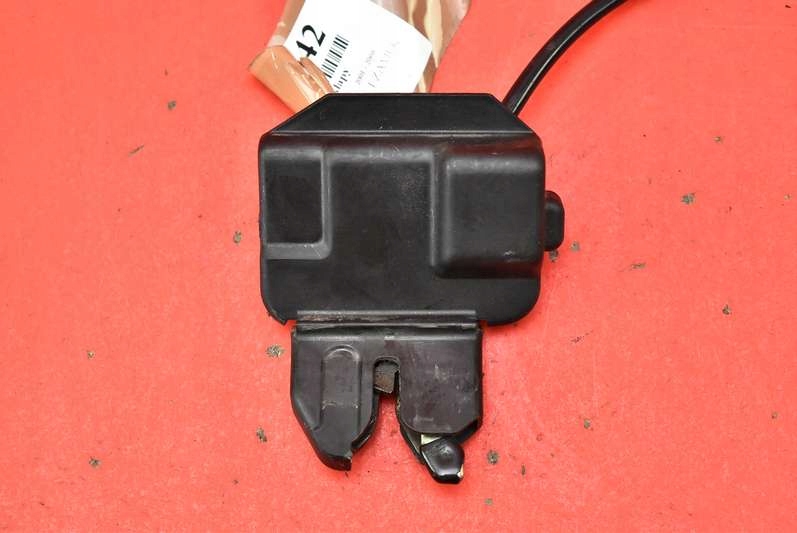 фото №5, Замок кришки задня багажника nissan primera p12 sedan 01-08