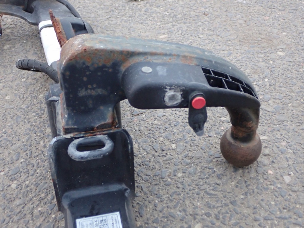 Фаркоп  буксирувальний кулька роз'єм skoda fabia iii 6v9092155b відсутній ключ Київ