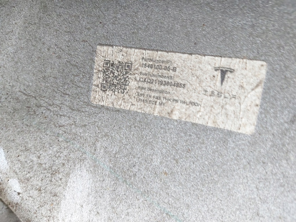 Бампер перед передній tesla model y 1540100-00-b pdc Доставка