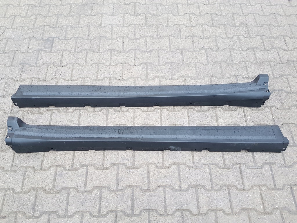 фото №1, Maserati levante молдинг порог левая