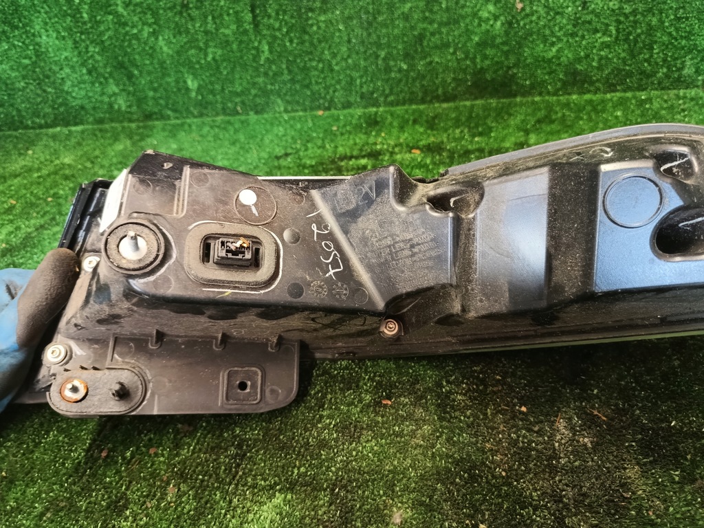 фото №6, Opel ampera volt лампа левая задняя anglik