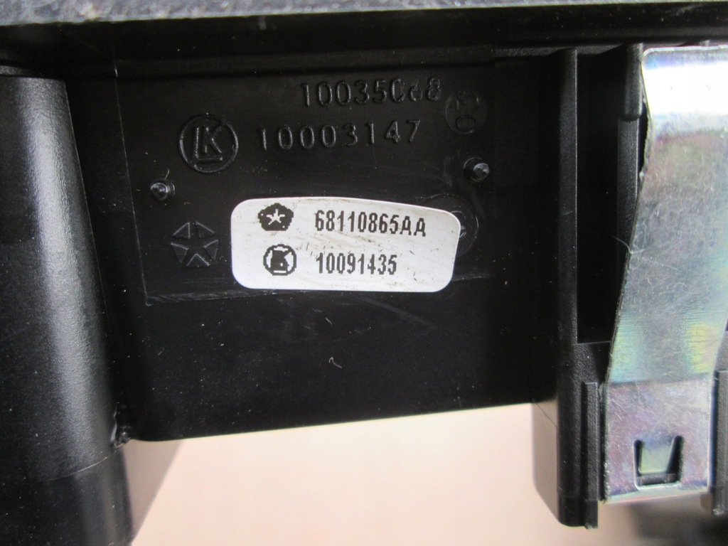 фото №14, Chrysler town country 11- панель стекло задняя перед окон левый правый caravan