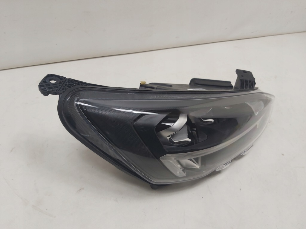 Фара правий перед ford focus mk4 full led giełda Доставка