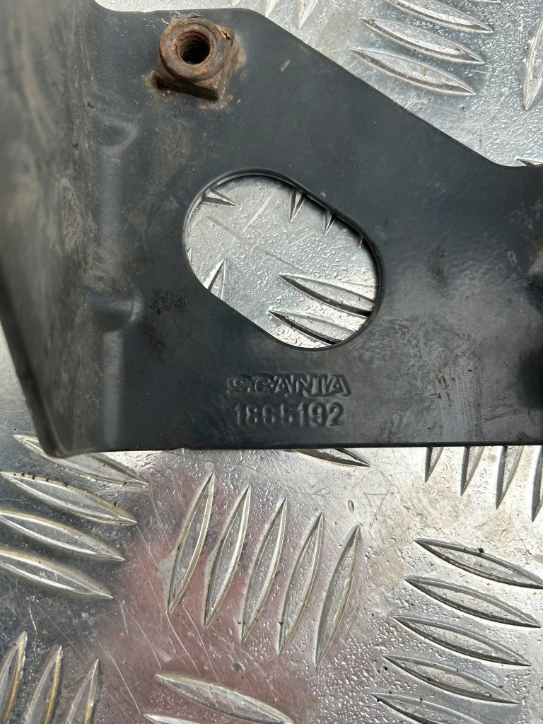 фото №2, Кронштейн кронштейн бампера scania r 1865192