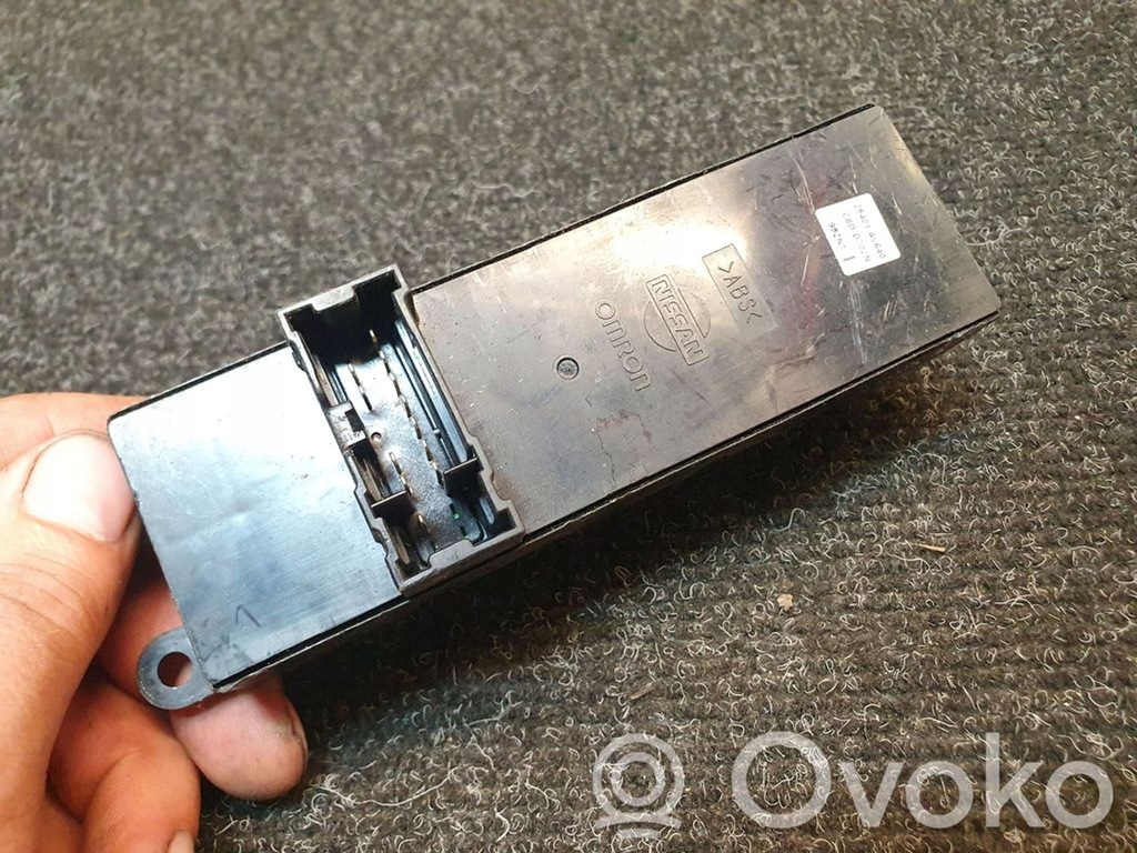 фото №8, Nissan primera 2005 кнопки окон