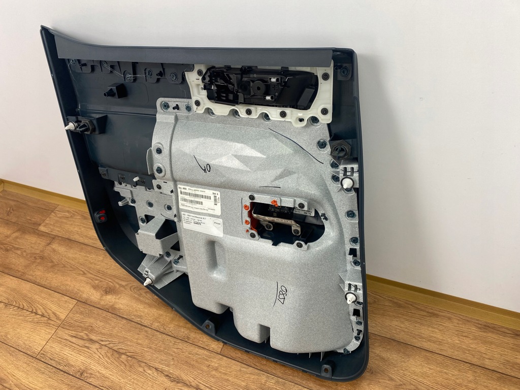 фото №6, Обшивка дверь задняя левый ford maverick 2022+ usa