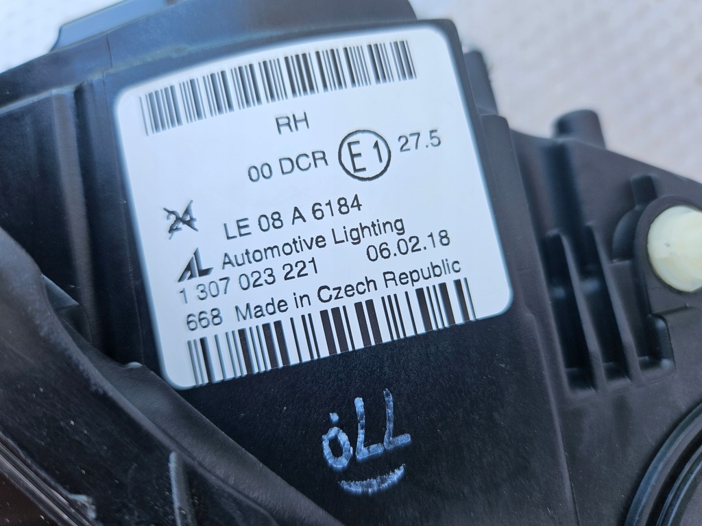 фото №11, Volvo c30 lift 9-13 лампа ксенон перед левая правая nowa