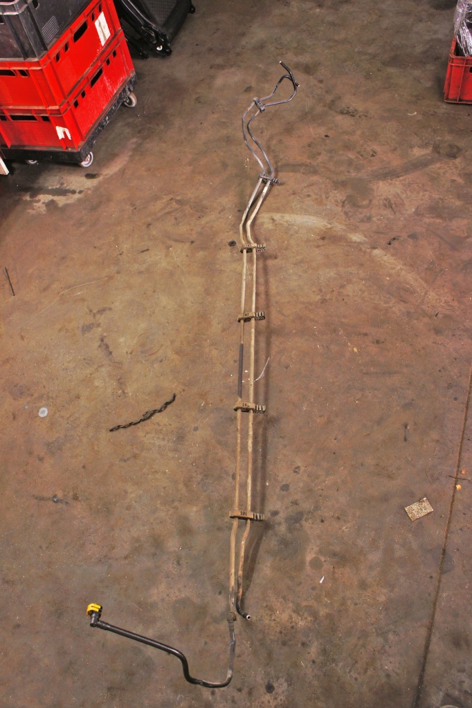 Труба трубки дроти пального opel astra v k 1.6 cdti в Україні