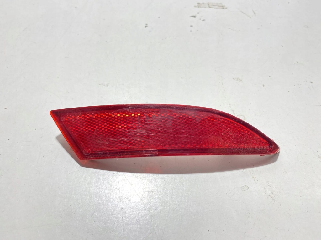 фото №1, Правый отражатель заднего бампера ford focus iii bm51515b0 15403427 1.0l