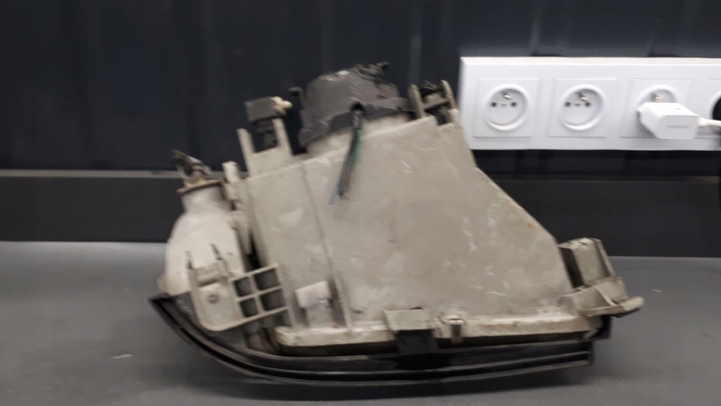 фото №10, Фара левый renault clio i valeo