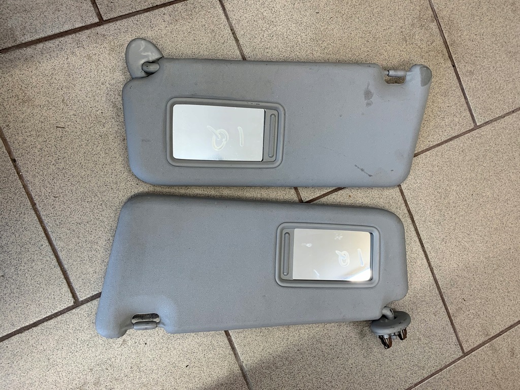 фото №1, Защита солнцезащитная левая toyota iq europa