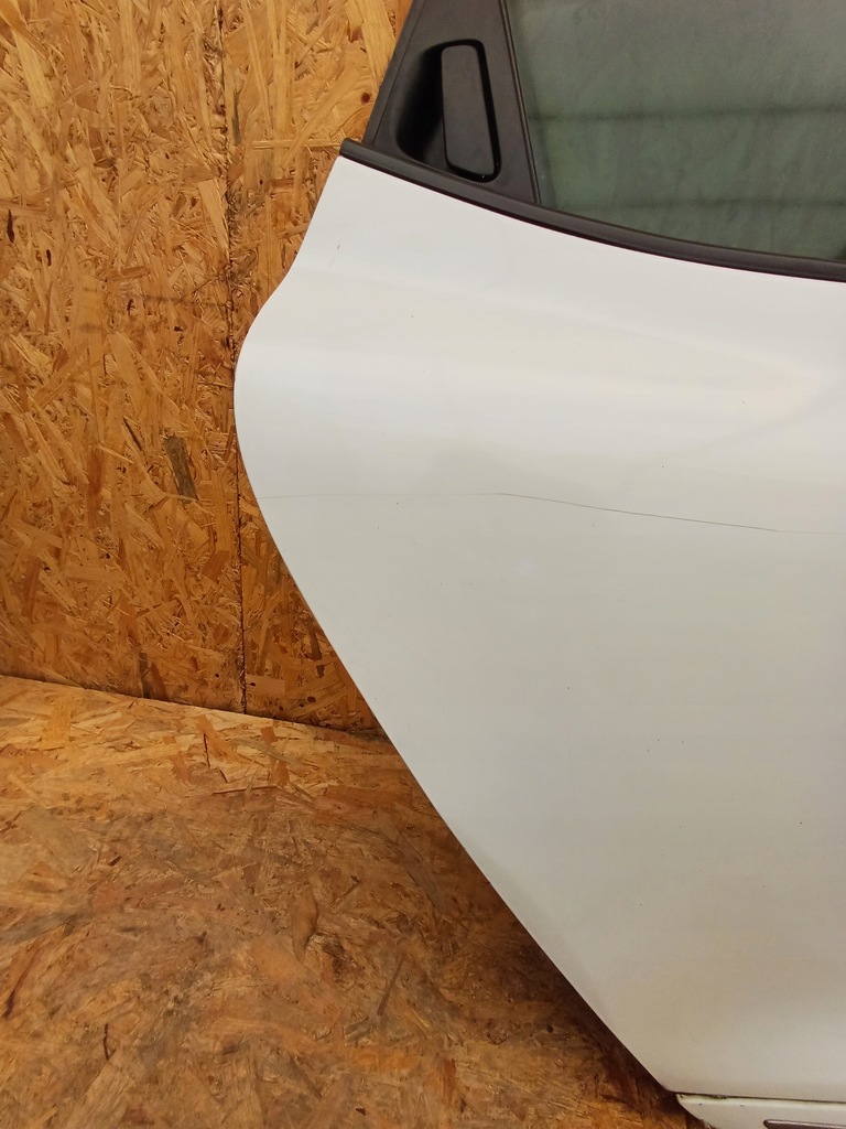 фото №3, Renault clio iv дверь правый задняя dv369