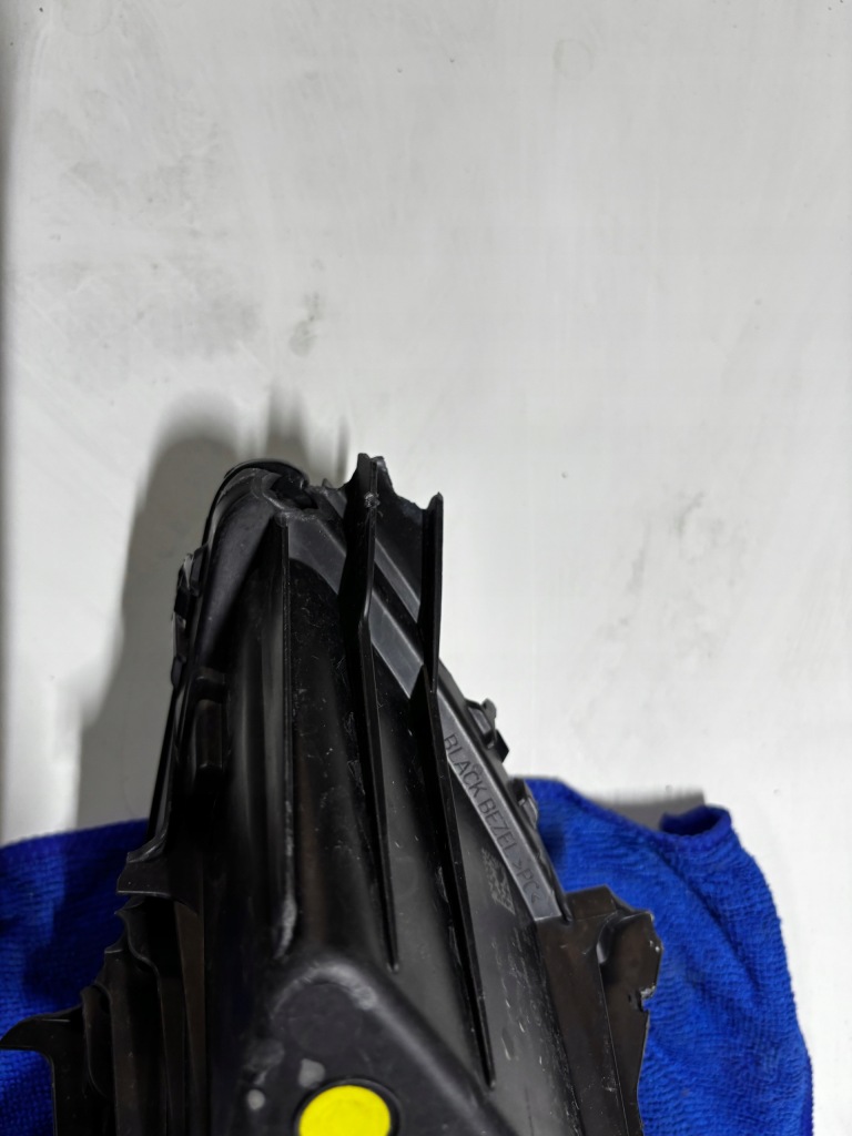 Renault megane v 5 e tech правый противотуманная фара led фонарь  дневные drl 266009083r в Украине