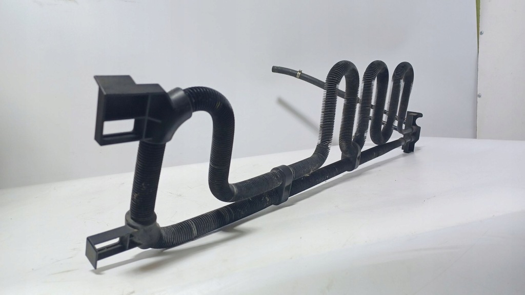 фото №6, Mercedes e 204 w204 w212 шланг радіатор оливи підсилювача a2044602024