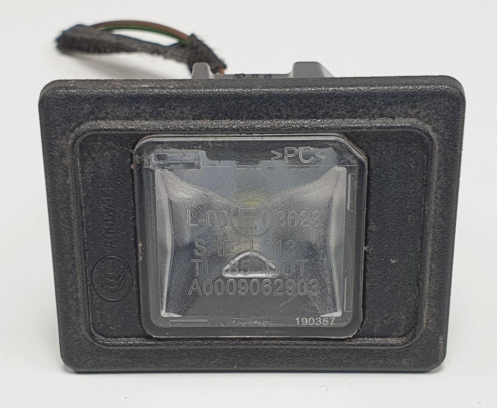 фото №1, Лампа номерного знака реєстраційний mercedes glc w253