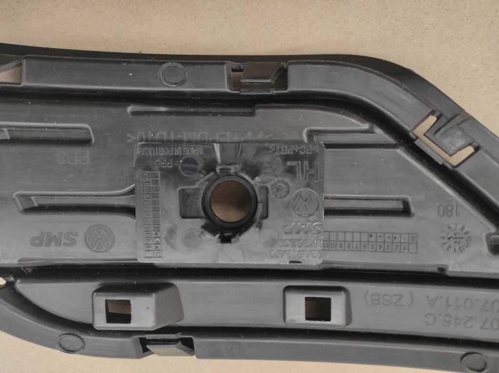 фото №5, Ліва решітка задня бампера заднього vw t-roc 17-21