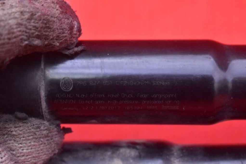 фото №13, Привід амортизатори кришки електричний 7p6827851 vw touareg 2 ii 7p 10-14