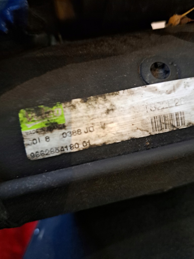 фото №6, Peugeot 308 i t7 стартер 1.6 hdi 9hz 9h01