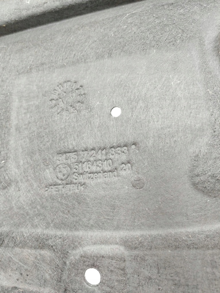 Bmw 2 f22 f23 накладка підвіска ліва 7241833 Зі Шроту