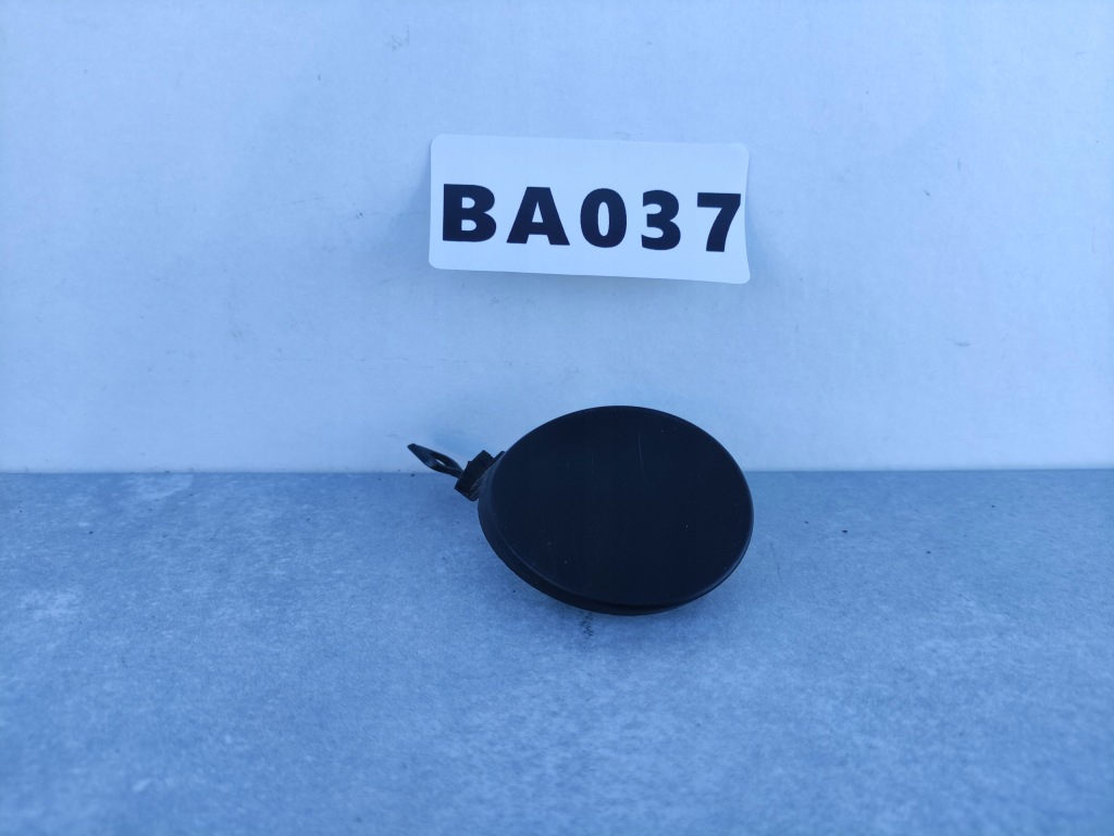 фото №1, Audi a2 8z0 заглушка фаркоп бампера задняя 8z0807441a ba037